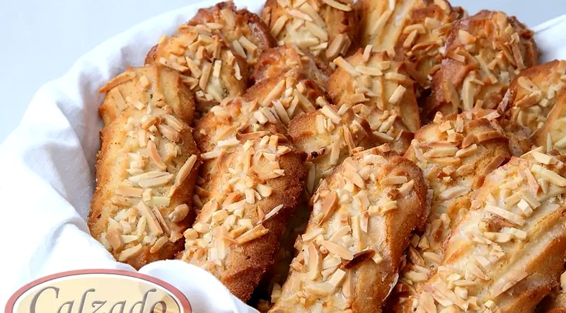 Palitas de Almendra rellenas con Cacao